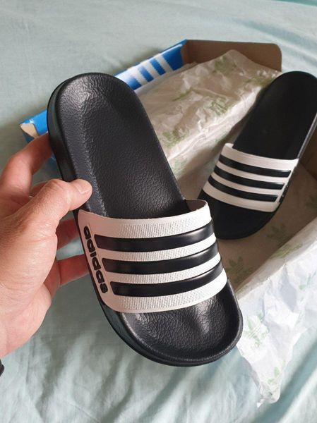 Чорні капці Адідас Аділет унісекс Adidas Adilette Black White 36 ALL04471W фото