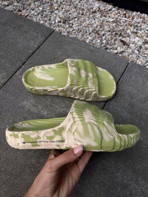 Салатові тапочки унісекс Adidas Yeezy Adilette Slide Lime х Адідас Ізі Аділет Слайд 36 ALL09016 фото