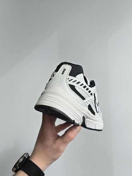 Білі чоловічі кросівки Nike Initiator White Black х Найк 41 ALL20464 фото