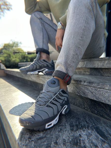 Сірі кросівки унісекс Nike Air Max TN Plus Grey White х Ейр Макс ТН 36 ALL17573 фото