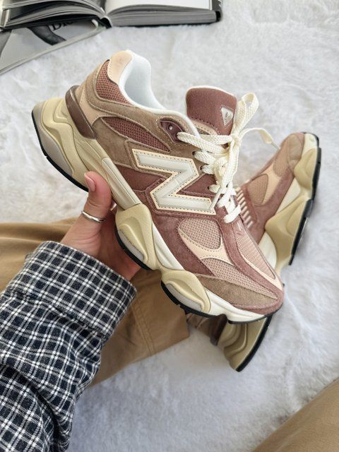 Жіночі рожеві кросівки New Balance 9060 Pink Beige х Нью Беланс 36 ALL20059 фото