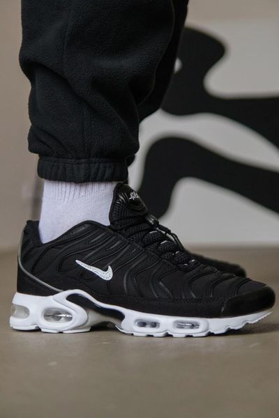 Чоловічі чорні кросівки Nike Air Max TN Plus Black White х Ейр Макс ТН 42 ALL19815 фото