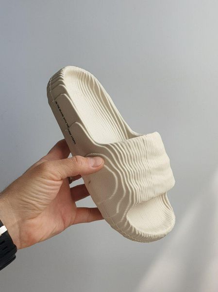 Бежеві капці Адідас Їзі Аділет Слайд унісекс Adidas Yeezy Adilette Slide Desert Beige 38 ALL09036 фото