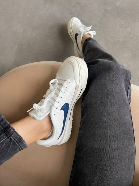 Білі кросівки унісекс Nike Court Legacy Lift White Blue х Корт 38 ALL15056 фото