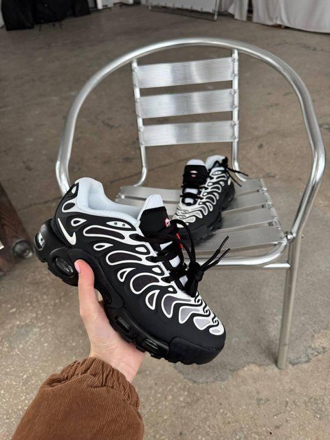 Чорно-білі кросівки унісекс Nike Air Tn Plus Drift Black White х Ейр Макс ТН Плюс 36 ALL18036 фото