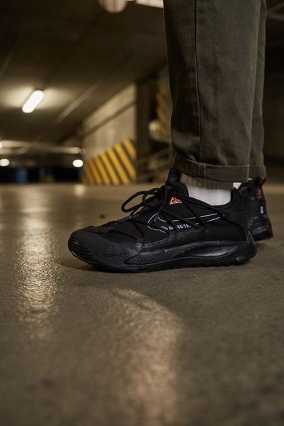 Чоловічі чорні кросівки Nike ACG Mountain Fly Low Gore-Tex Termo Black Orange х Маунтейн Флай 44 ALL23485 фото