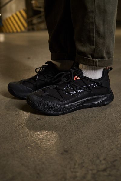 Чоловічі чорні кросівки Nike ACG Mountain Fly Low Gore-Tex Termo Black Orange х Маунтейн Флай 44 ALL23485 фото