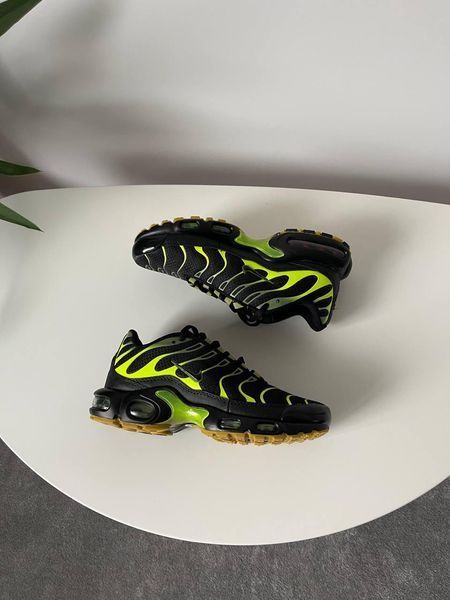 Чоловічі чорні кросівки Nike Air Max TN Plus Black Green х Ейр Макс ТН 43 ALL19529 фото