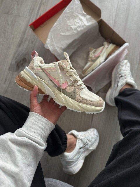 Жіночі бежеві кросівки Nike V2K Runtekk Beige Pink Green х Ейр Макс 36 ALL17495 фото