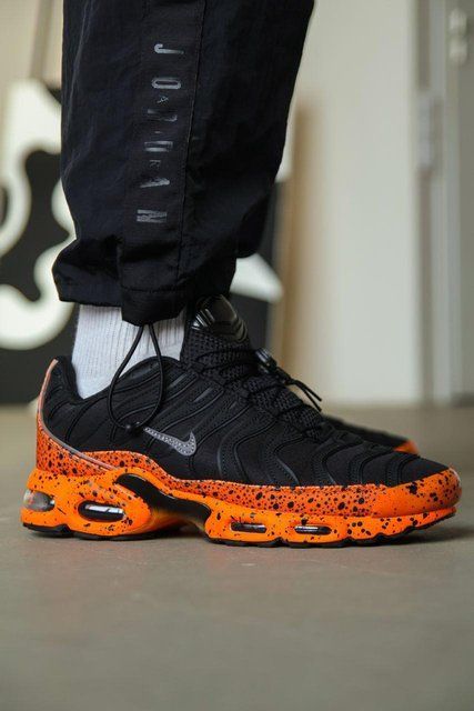 Чоловічі чорні кросівки Nike Air Max Black Black Orange Leopard х Ейр Макс ТН 42 ALL19793 фото