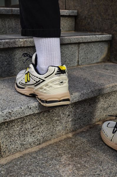 Чоловічі бежеві кросівки New Balance 1906R Beige Black Yellow x Нью Беланс 41 ALL15840 фото