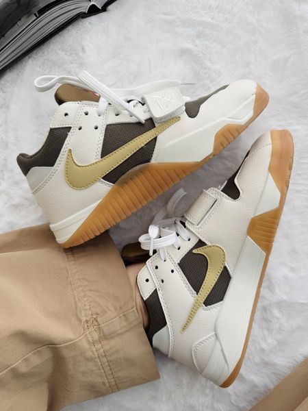 Білі кросівки унісекс Nike Air Jordan Cut The Check Travis Scott White Brown х Джордан 36 ALL14359 фото