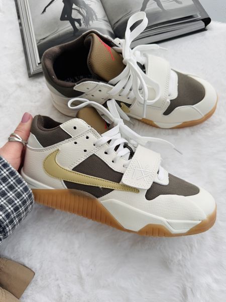 Білі кросівки унісекс Nike Air Jordan Cut The Check Travis Scott White Brown х Джордан 36 ALL14359 фото