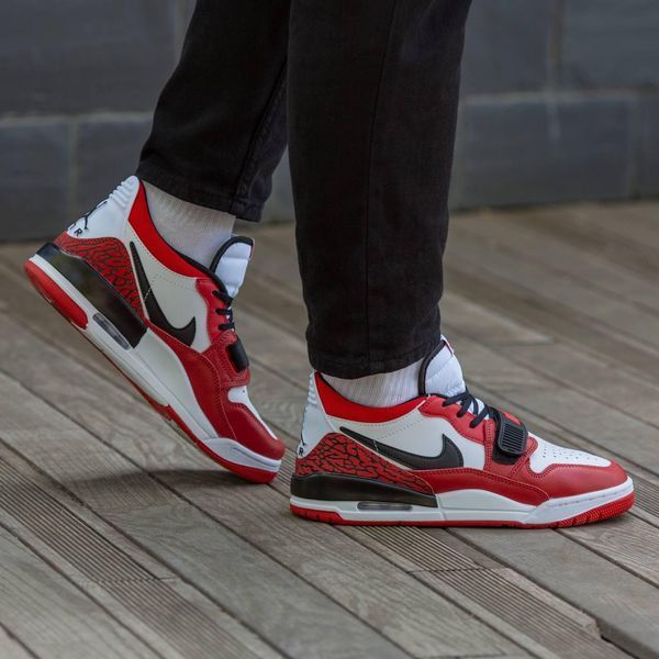 Чоловічі білі кросівки Nike Air Jordan Legacy 312 Low White Red х Джордан 40 ALL11993 фото