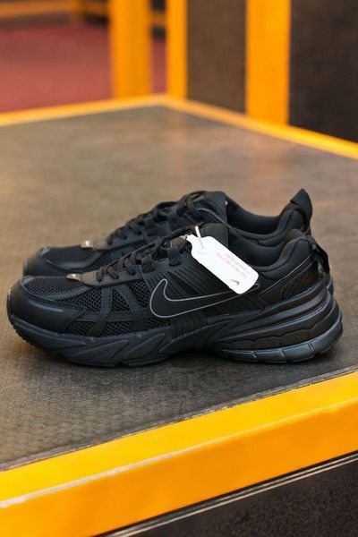 Чоловічі чорні кросівки Nike V2K Runtekk Black х Найк 41 ALL16994 фото