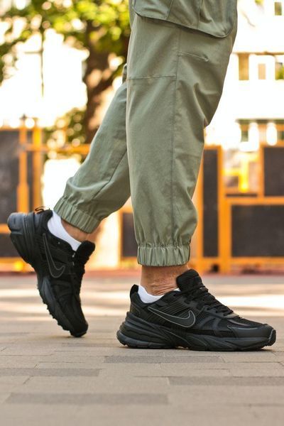 Чоловічі чорні кросівки Nike V2K Runtekk Black х Найк 41 ALL16994 фото