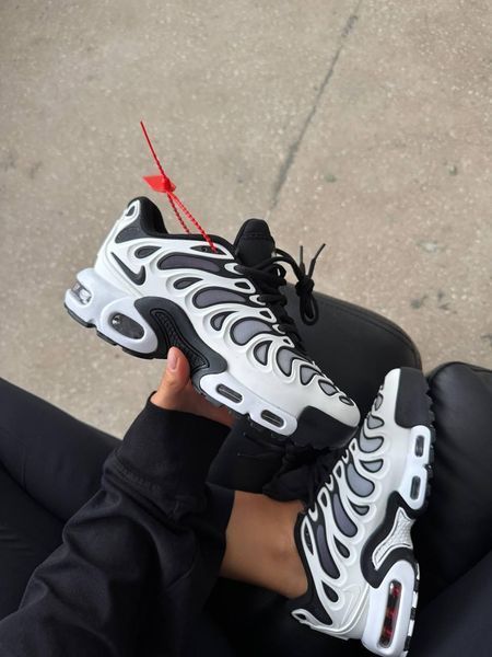 Чорно-білі кросівки унісекс Nike Air Tn Plus Drift White Black х Ейр Макс ТН Плюс 40 ALL17698 фото