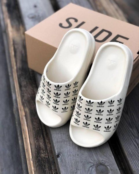 Бежеві Капці Адідас Їзі Слайд Унісекс Adidas Yeezy Slide Logo 36 ALL04784W фото
