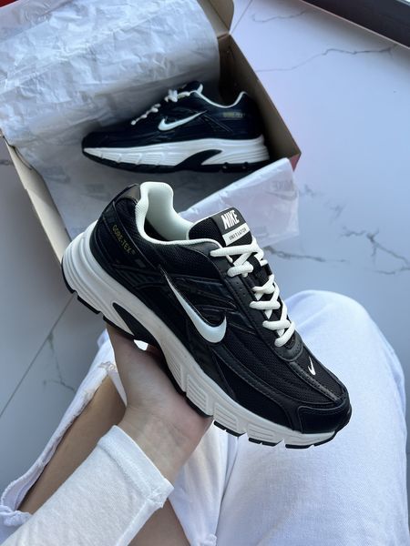 Чорно-білі кросівки унісекс Nike Initiator Triple Black White Gore-Tex х Найк 37 ALL21773 фото