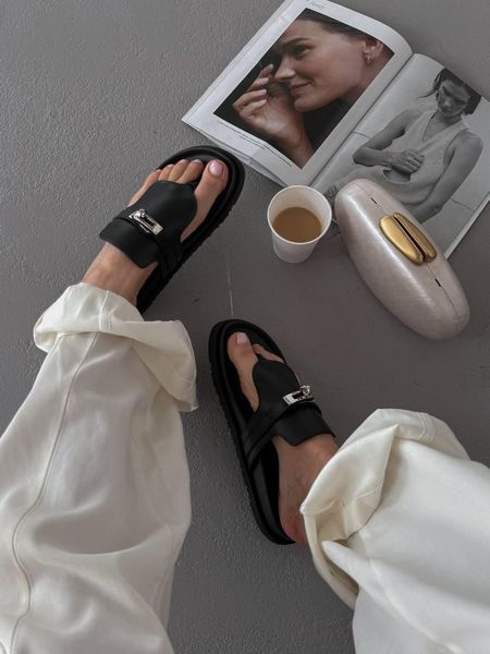 Жіночі чорні шльопанці, капці Empire Sandal Hermes Leather Black х Ермес 37 ALL21211 фото