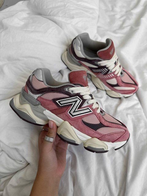 Замшеві рожеві кросівки New Balance 9060 Pink Purple х Нью Беланс 36 ALL12579 фото