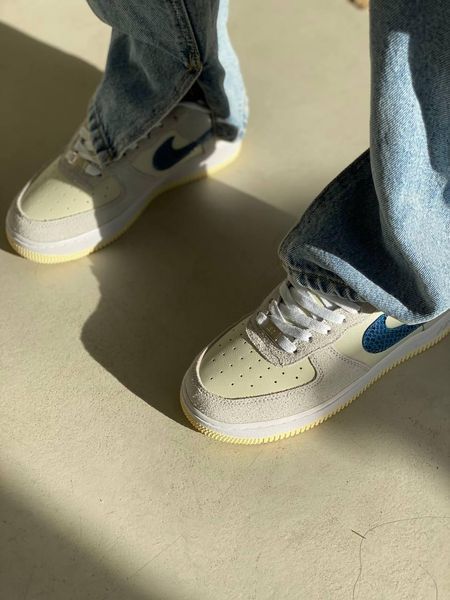 Бежеві кросівки Найк Ейр Форс унісекс Nike Air Force 1 Blue Snake 36 ALL07462W фото
