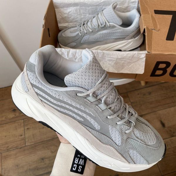Сірі чоловічі кросівки Adidas Yeezy Boost 700 Static x Езі Буст 44 ALL12416 фото