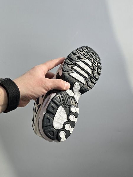 Чорно-білі кросівки унісекс Nike Air Tn Plus Drift White Black х Ейр Макс ТН Плюс 36 ALL17623 фото