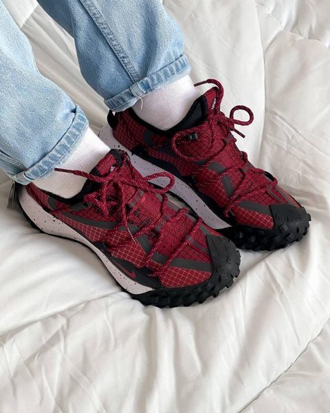 Чоловічі червоні кросівки Nike ACG Mountain Low Red х Маунтейн Флай 41 ALL14241 фото
