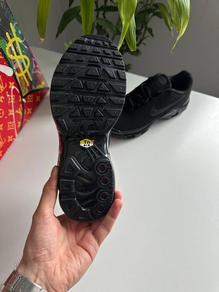 Чорні кросівки унісекс Nike Air Max TN Plus Black х Ейр Макс ТН Плюс 37 ALL24442 фото