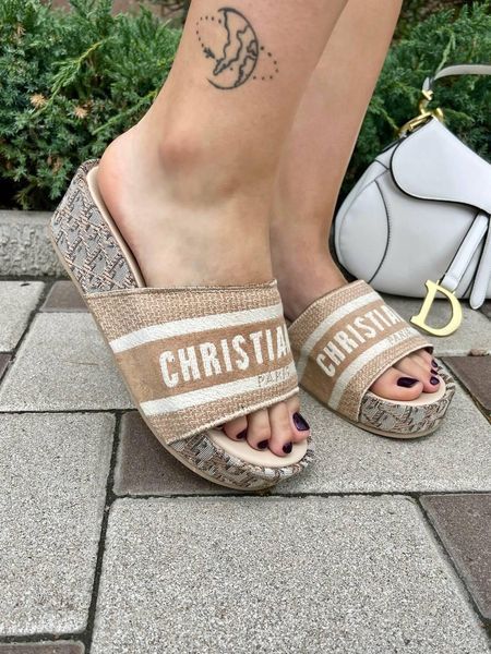 Жіночі бежеві шльопанці Dior Slippers Beige х Діор Сліпперс 36 ALL09057 фото