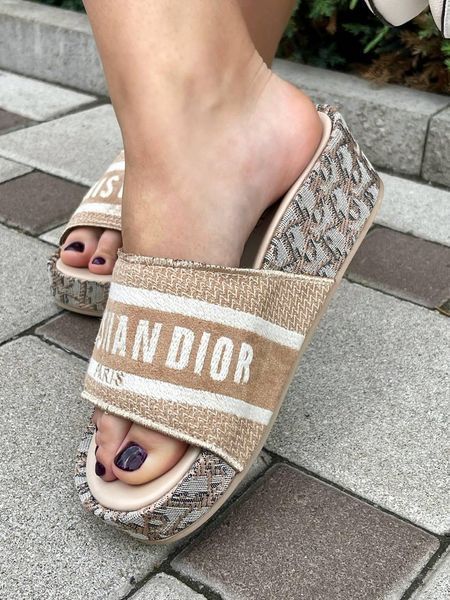 Жіночі бежеві шльопанці Dior Slippers Beige х Діор Сліпперс 36 ALL09057 фото