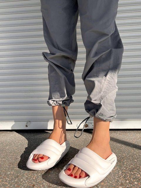 Жіночі білі шльопанці Balmain Slippers White х Балмен 37 ALL08755 фото