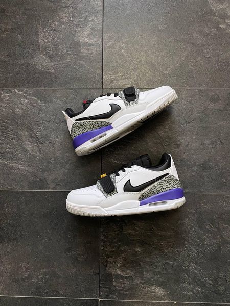 Чоловічі білі кросівки Nike Air Jordan Legacy 312 Low White Purple Black Grey х Джордан 41 ALL14718 фото