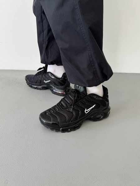 Чоловічі чорні кросівки Nike Air Max TN Plus Black White Logo х Ейр Макс ТН 40 ALL11232 фото
