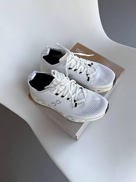 Білі кросівки унісекс Loewe ON Cloudsurfer White Beige х Лойве 36 ALL23980 фото