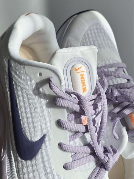 Бежеві жіночі кросівки Nike Journey Run White Lovender х Найк 36 ALL24251 фото