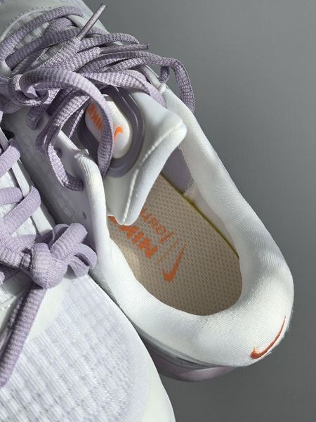 Бежеві жіночі кросівки Nike Journey Run White Lovender х Найк 36 ALL24251 фото