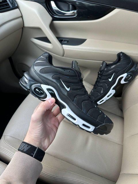 Чорні кросівки унісекс Nike Air Max TN Plus Black х Ейр Макс ТН Плюс 40 ALL20497 фото