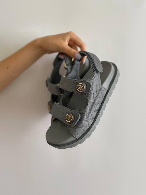 Жіночі сірі сандалі Chanel Sandals Grey Leather Premium x Шанель 36 ALL08914 фото