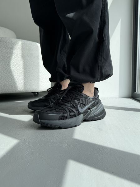 Чорні кросівки унісекс Nike V2K Runtekk Black х Ейр Макс 36 ALL17367 фото