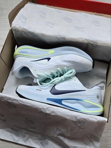 Білі жіночі кросівки Nike Journey Run Ice Mint х Найк 36 ALL24253 фото