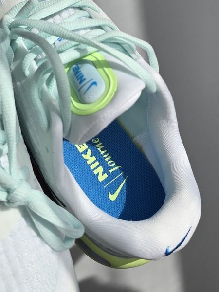 Білі жіночі кросівки Nike Journey Run Ice Mint х Найк 36 ALL24253 фото