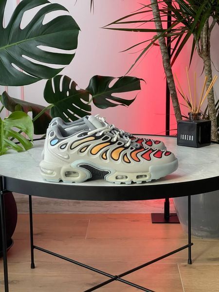 Сірі кросівки унісекс Nike Air Max Plus Drift Light Smoke Grey Multicolor х Ейр Макс ТН 41 ALL16652 фото